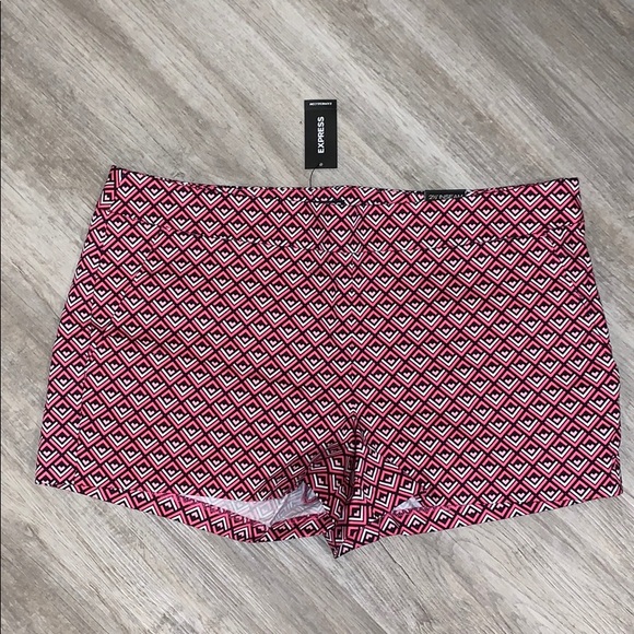 Express Pants - Shorts